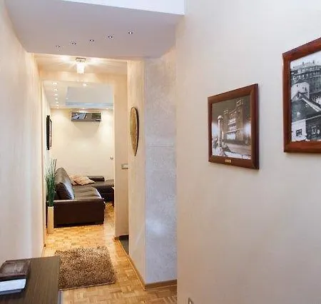 Apartment Erste *